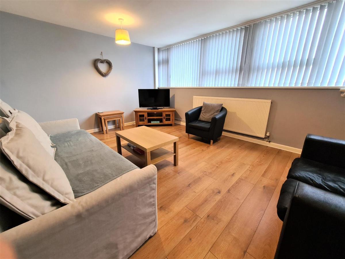 3 Bedroom Apartment Coventry - Hosted By Coventry Accommodation Zewnętrze zdjęcie