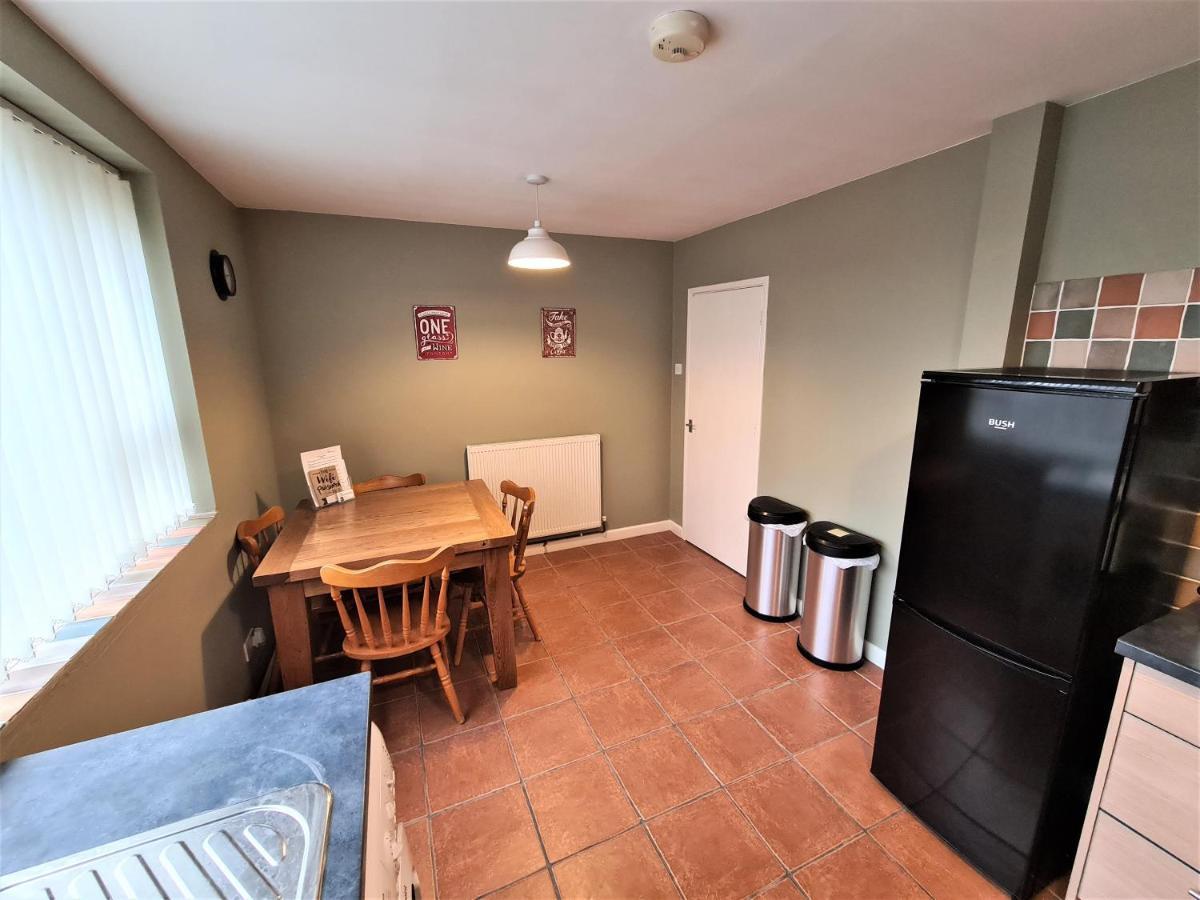 3 Bedroom Apartment Coventry - Hosted By Coventry Accommodation Zewnętrze zdjęcie