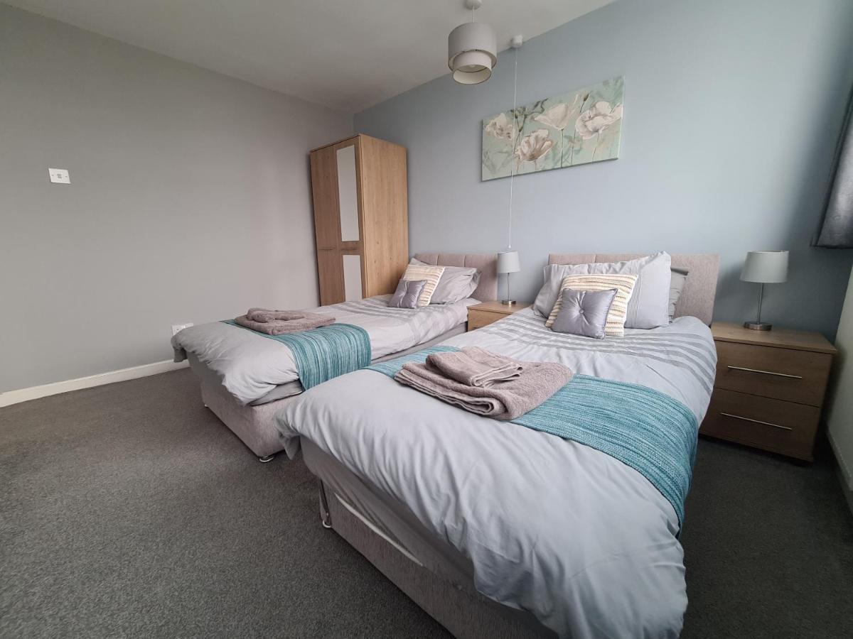 3 Bedroom Apartment Coventry - Hosted By Coventry Accommodation Zewnętrze zdjęcie
